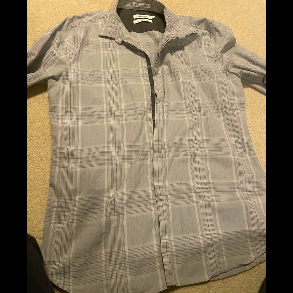 🌾 CK button down shirt